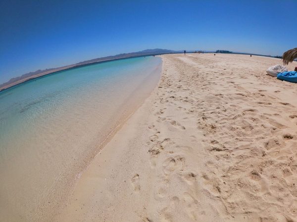 Voyage sur L`île D’utopie - plage