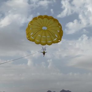 Parachute ascensionnel à Charm el-Cheikh.
