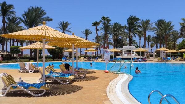 Labranda Royal Makadi rest area - lepremierguide