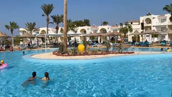 Labranda club Makadi swiming pool - lepremierguide