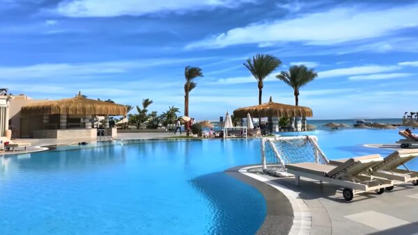 jaz casa del mar swiming pools - lepremierguide
